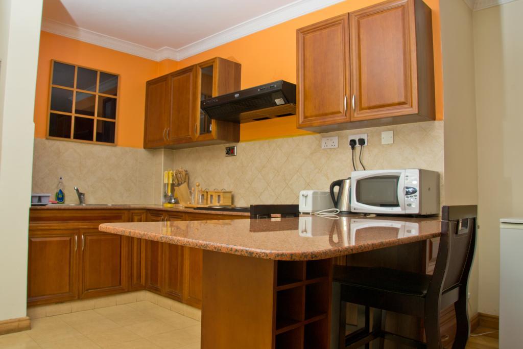 Natural Oak Apartments ナイロビ エクステリア 写真