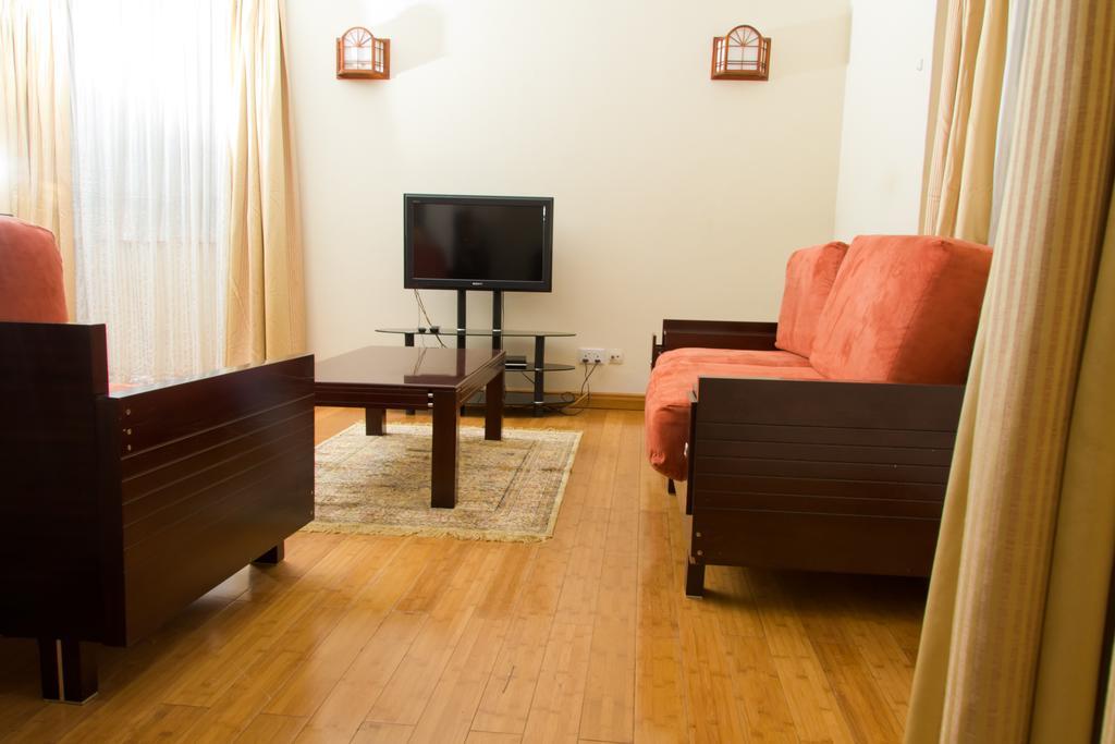 Natural Oak Apartments ナイロビ エクステリア 写真